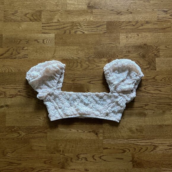 Free People Modern Romance Brami blush pink floral 3D puff sleeve crop top NWT - Picture 1 of 3